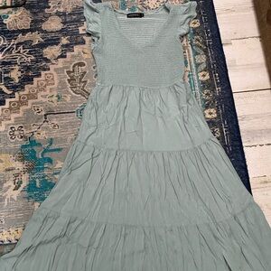 Chic Sage Green Midi Dress